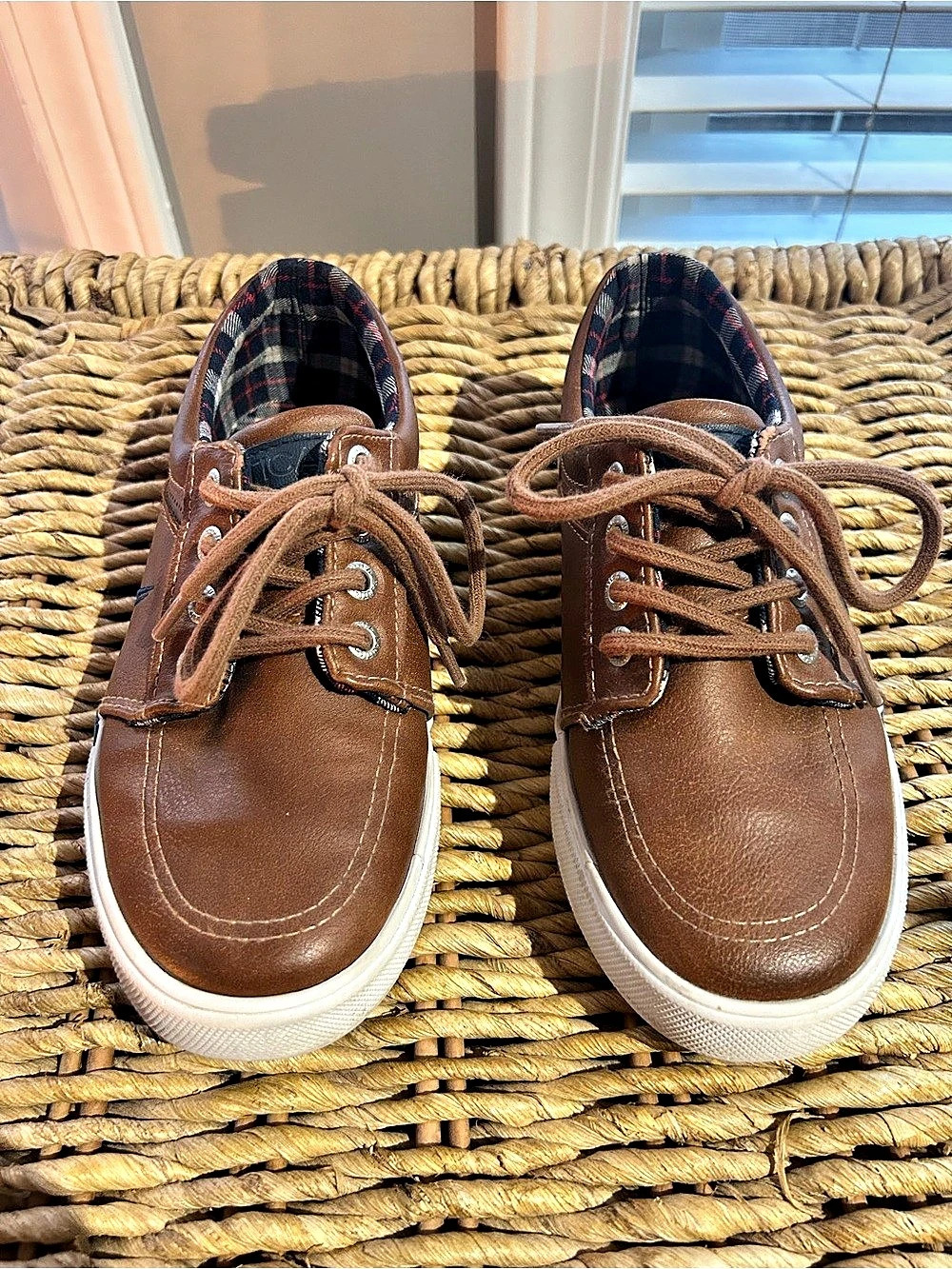 Nautica Berrian Plaid-Lined Faux Leather Shoes Brown & White Youth US 13